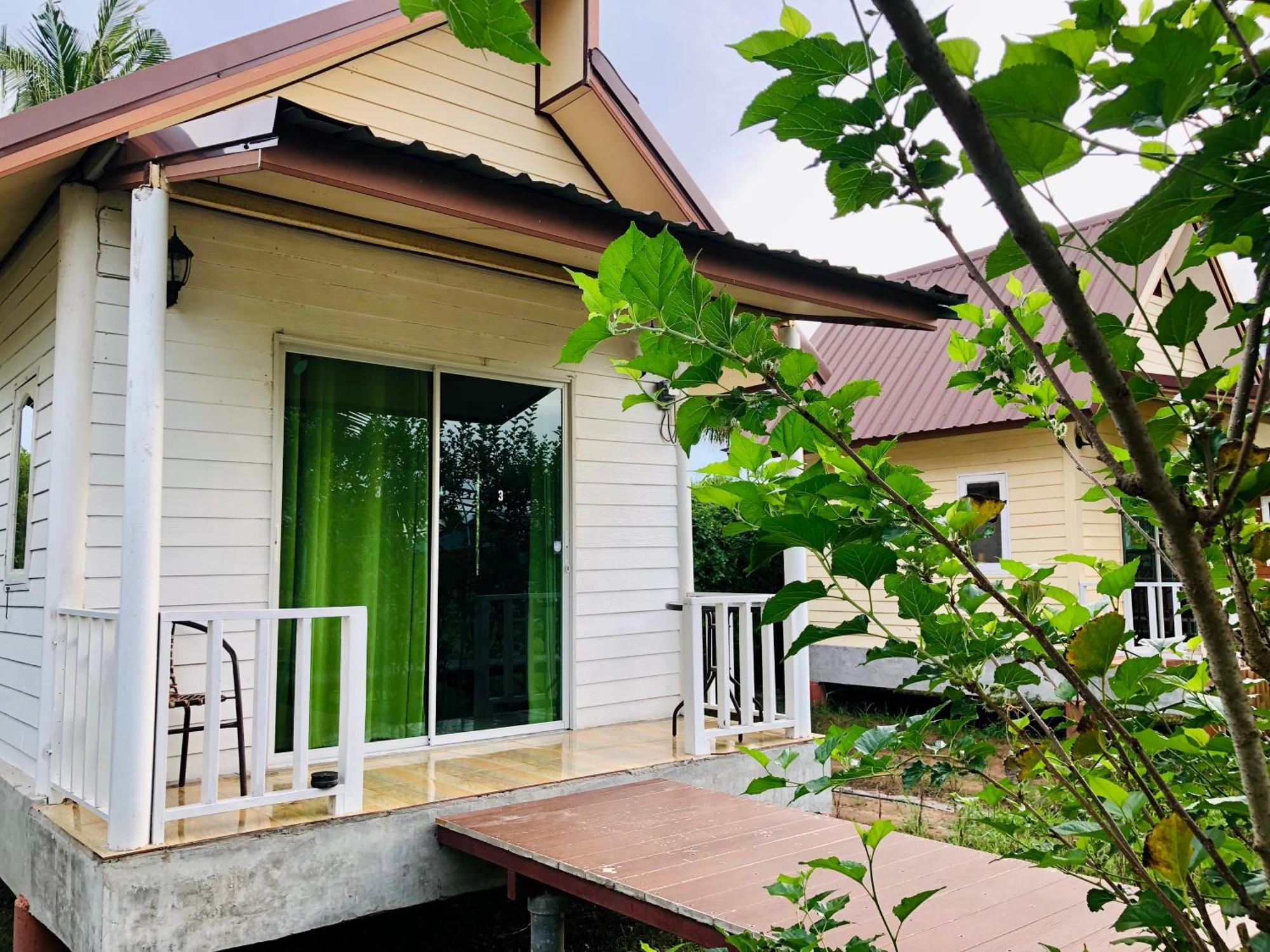 Baan Thung Home Stay Prasat Exterior photo